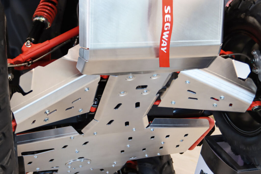 Scut atv Shark SEGWAY SNARLER AT6 L img 6341 - motocross, enduro, ATV